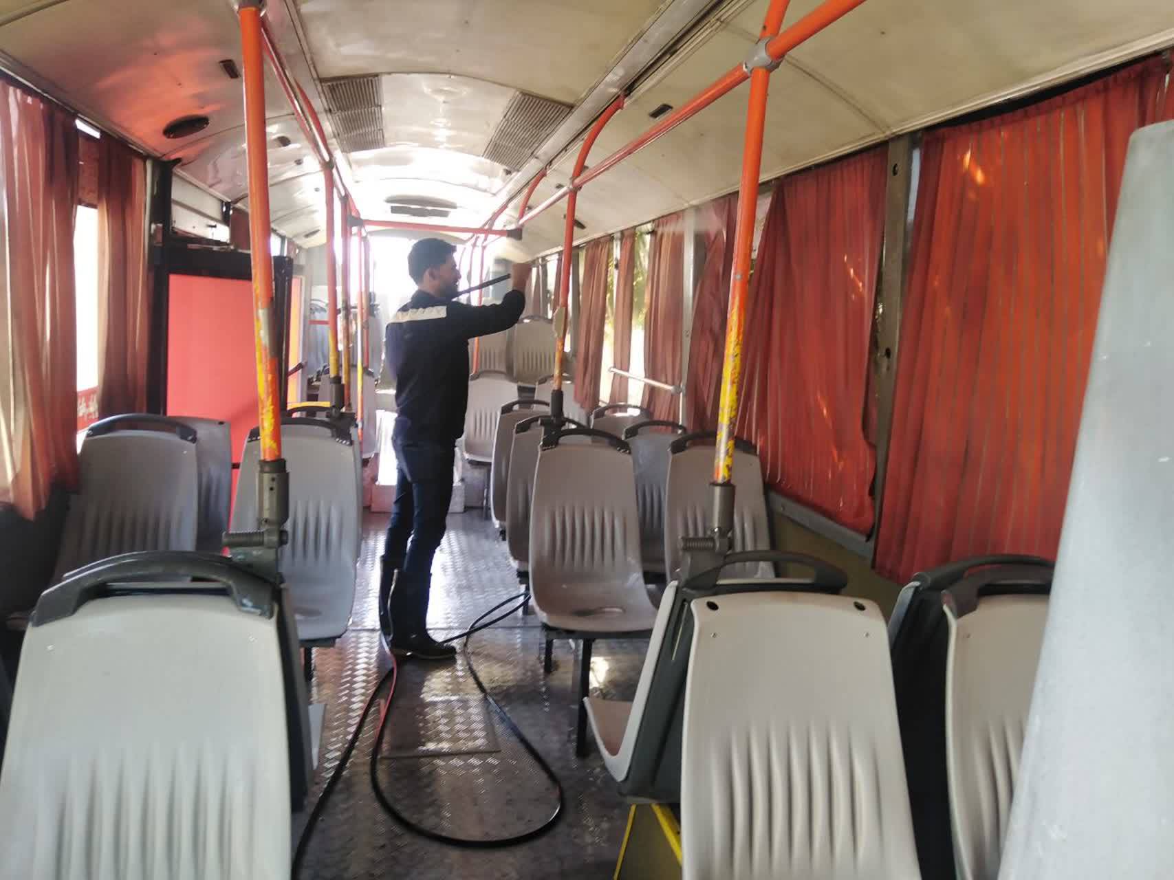 آماده‌سازی کامل ناوگان اتوبوس‌های درون‌شهری برای مهر: شست‌وشوی داخلی و بیرونی کلیه اتوبوس‌ها تکمیل شد.